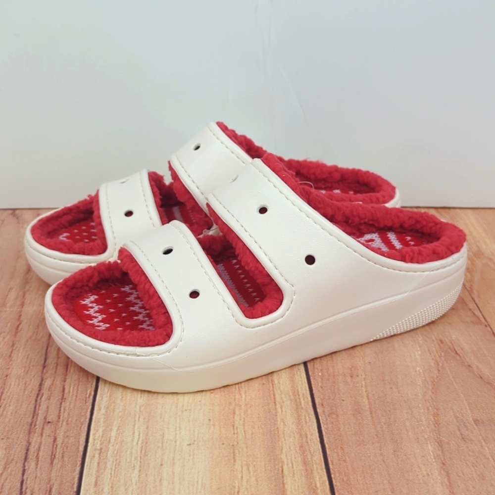 CROCS White/Red Classic Cozzzy Holiday Sweater Sandal M8, W10